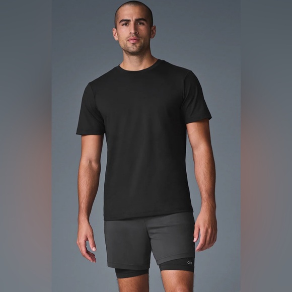 ALO Yoga Other - alo men’s conquer reform crewneck short sleeve | size L